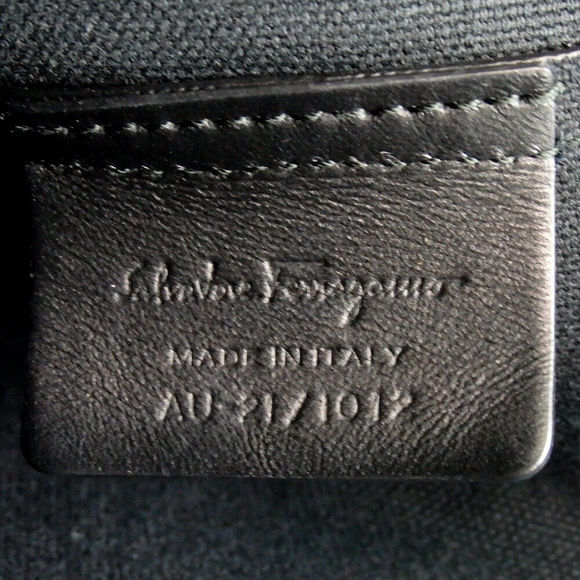 Auth Salvatore Ferragamo Gancini Tote #88504S11 - Picture 11 of 12